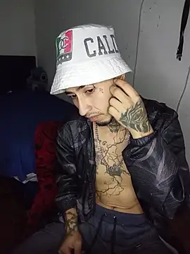 Tattoboy19cm online show from March 2026 05:25:01 AM