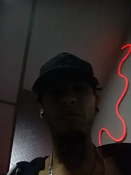 Tattoboy19cm online show from December 2025 01:11:02 PM