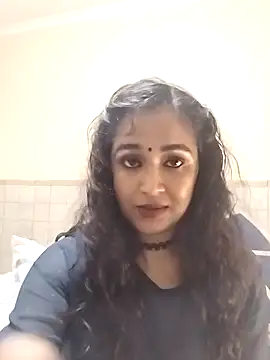 cute indianxo online show from February 2026 06:40:02 PM