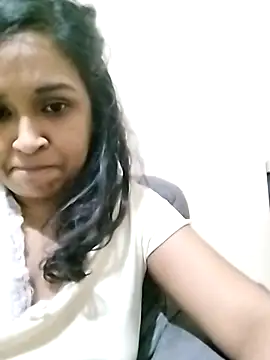 cute indianxo online show from December 2025 05:51:01 PM