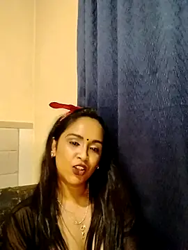 cute indianxo online show from April 2026 06:03:02 PM