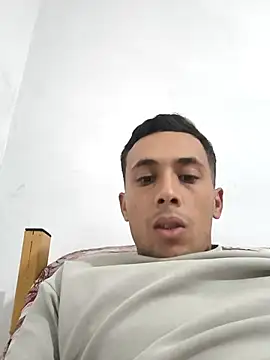 Naymik911 online show from November 2025 11:08:02 PM