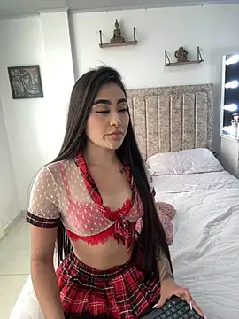 EmiilyEvans  online show from October 2025 09:46:02 PM