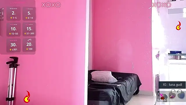 lunagudis online show from April 2026 12:51:01 PM