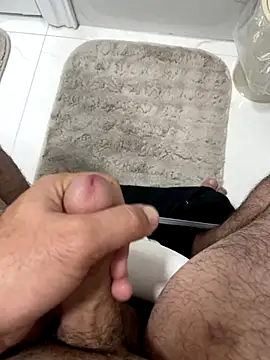 Heros2000 online show from November 2025 11:21:02 PM