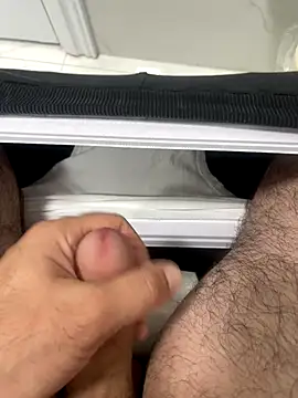 Heros2000 online show from October 2025 07:40:02 AM