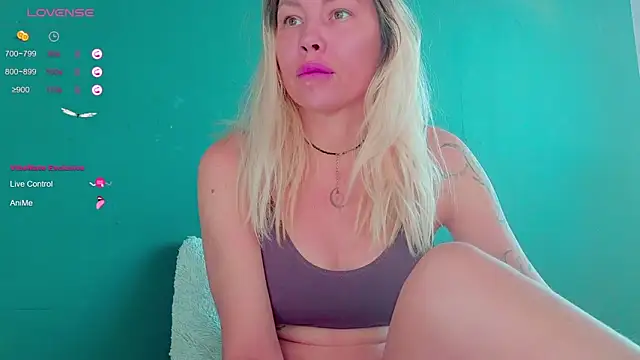 frankiefoxie  online show from October 2025 02:36:02 AM