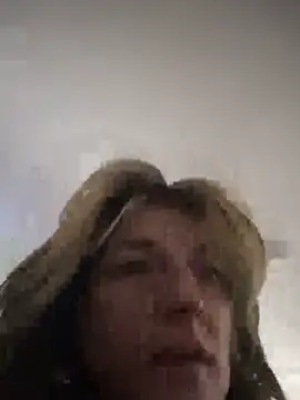 Snapshot of MrsSizzle chatting on October 2025 05:58:01 PM MrsSizzle online show from October 2025 05:58:01 PM