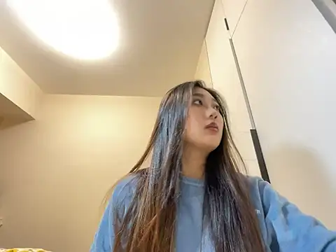 xena0501 online show from December 2025 12:37:01 PM