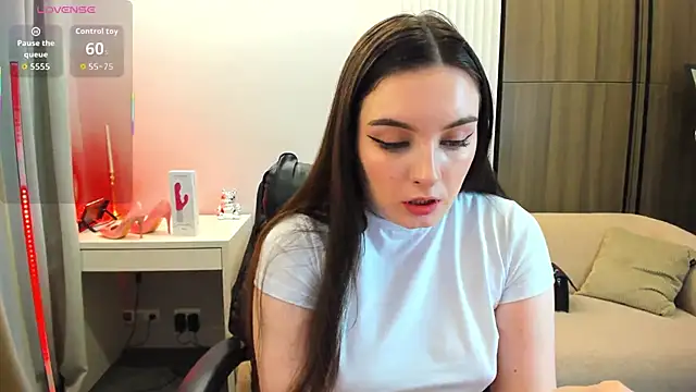  Shy Jenny  online show from October 2025 01:05:02 AM