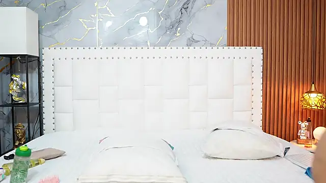 cutepetitee online show from May 2026 07:40:02 PM