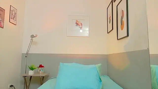 cutepetitee online show from October 2025 08:06:02 PM