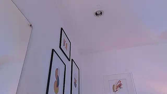 cutepetitee online show from April 2026 01:42:02 AM