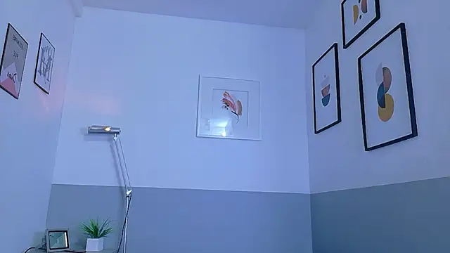 cutepetitee online show from June 2026 07:29:02 PM