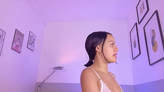 cutepetitee online show from March 2026 05:29:01 PM