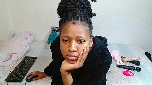 SinfullyForbiddeno7 online show from September 2025 10:38:02 PM