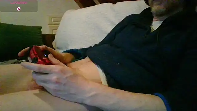 Snapshot of Vrenico-SC chatting on February 2026 02:12:01 AM Vrenico-SC online show from February 2026 02:12:01 AM