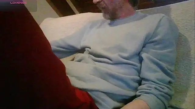 Snapshot of Vrenico-SC chatting on March 2026 04:40:02 PM Vrenico-SC online show from March 2026 04:40:02 PM