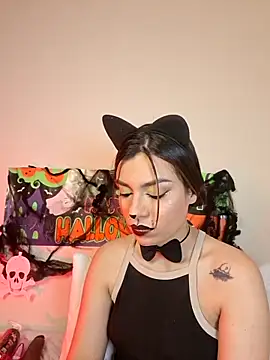 Snapshot of AmaiaSalvatore chatting on October 2025 11:14:01 PM AmaiaSalvatore online show from October 2025 11:14:01 PM