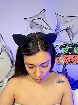 Snapshot of AmaiaSalvatore chatting on November 2025 09:08:02 PM AmaiaSalvatore online show from November 2025 09:08:02 PM