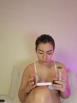 Snapshot of AmaiaSalvatore chatting on November 2025 10:08:02 PM AmaiaSalvatore online show from November 2025 10:08:02 PM