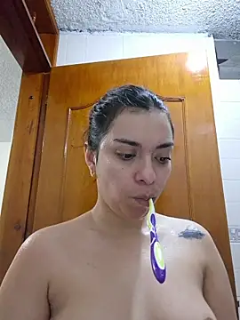 AmaiaSalvatore online show from April 2026 11:05:02 PM