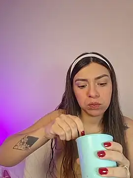 Snapshot of AmaiaSalvatore chatting on October 2025 09:48:01 PM AmaiaSalvatore online show from October 2025 09:48:01 PM