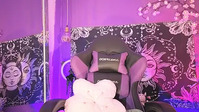 Gaia Gatex online show from February 2026 12:46:02 PM