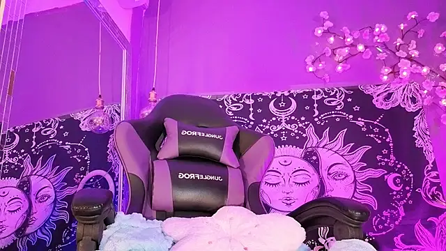 Gaia Gatex online show from February 2026 01:00:02 PM