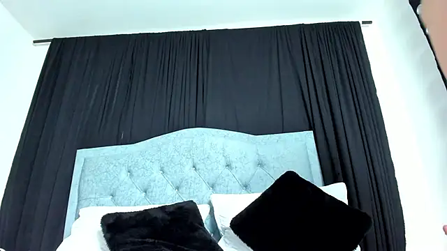 ZoeBlue6 online show from January 2026 12:19:01 PM