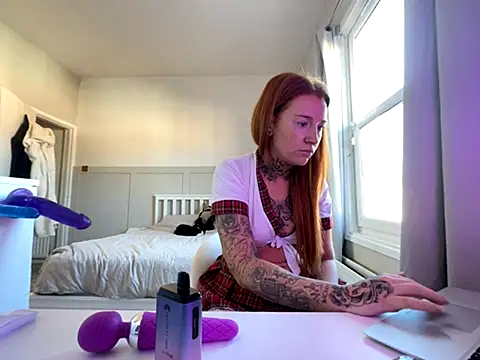 TattooedShezar online show from October 2025 09:52:02 AM