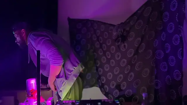 DjDiCKmannOnE online show from April 2026 08:15:01 PM