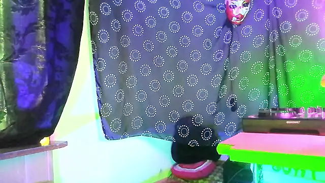 Snapshot of DjDiCKmannOnE chatting on February 2026 02:49:02 PM DjDiCKmannOnE online show from February 2026 02:49:02 PM