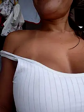 dyjaA online show from April 2026 03:50:02 PM