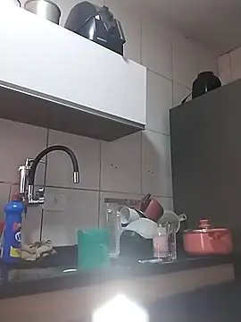 dyjaA online show from November 2025 10:20:01 AM