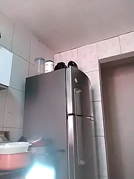 dyjaA online show from November 2025 11:16:02 AM