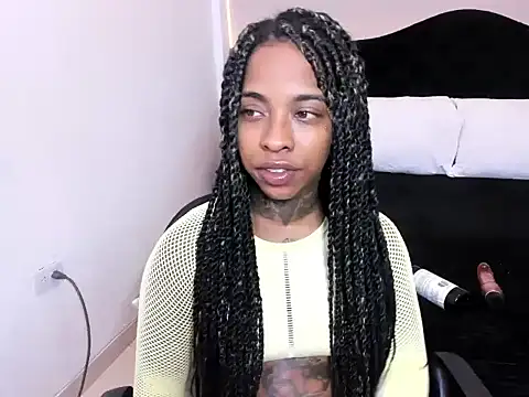 Pauline Fox online show from April 2026 11:57:01 PM