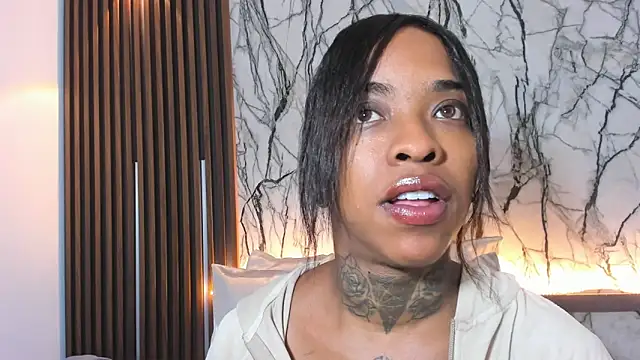 Pauline Fox online show from February 2026 12:33:01 AM