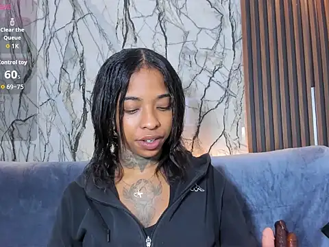 Pauline Fox online show from February 2026 02:33:02 AM