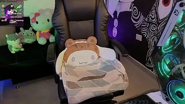 Snapshot of Yuhwan_ chatting on November 2025 07:19:01 PM Yuhwan online show from November 2025 07:19:01 PM