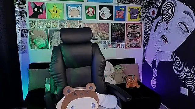 Snapshot of Yuhwan_ chatting on November 2025 08:12:02 PM Yuhwan online show from November 2025 08:12:02 PM