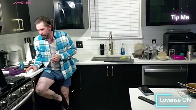 Snapshot of danoo84 chatting on January 2026 05:33:02 AM danoo84 online show from January 2026 05:33:02 AM