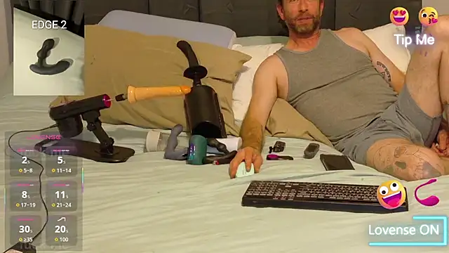 danoo84 online show from October 2025 04:11:02 AM