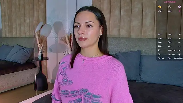 LollaSpencer online show from October 2025 04:37:02 PM