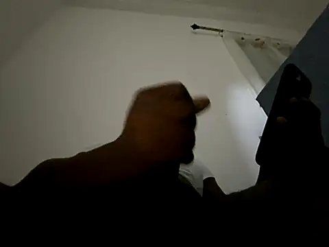 Snapshot of Atta-esi chatting on November 2025 01:33:02 AM Atta-esi online show from November 2025 01:33:02 AM