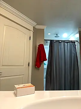 bleedthetrees online show from October 2025 07:20:02 AM