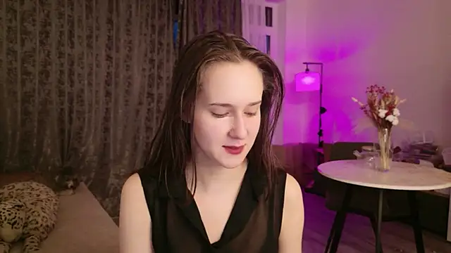 LucyRose3 online show from April 2026 05:25:02 PM