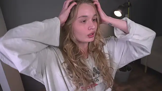 Snapshot of lisa_schiele chatting on January 2026 08:14:02 PM lisa schiele online show from January 2026 08:14:02 PM