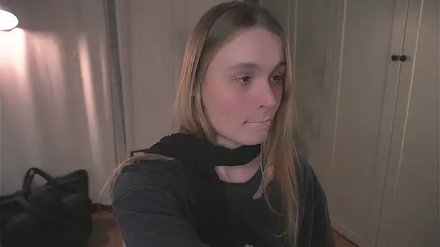 Snapshot of lisa_schiele chatting on February 2026 08:50:02 PM lisa schiele online show from February 2026 08:50:02 PM