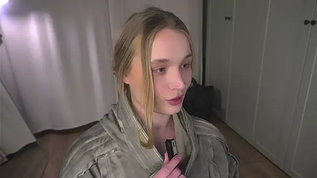 lisa schiele online show from March 2026 08:21:02 PM